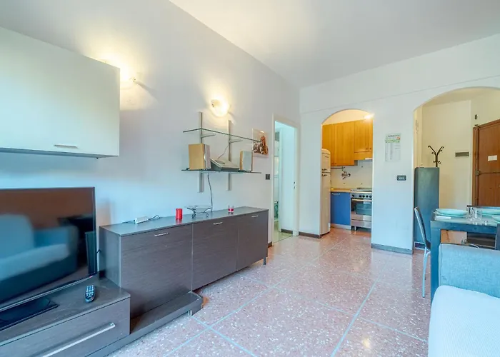 Guesthost - Vega Flat *