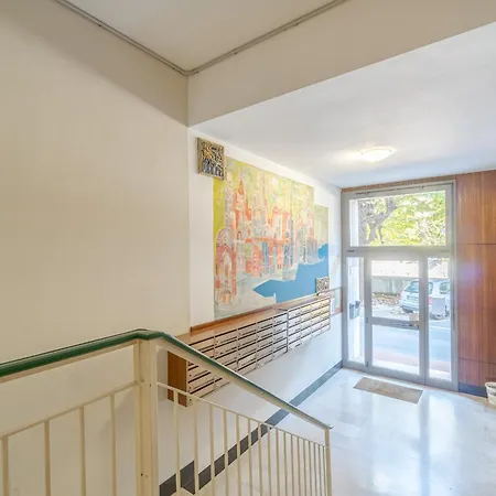 Guesthost - Vega Flat Appartement